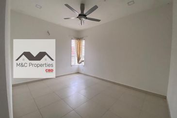 Sri Penaga Corner Fully Renovation & Kitchen Extended 2 Storey Semi-D!