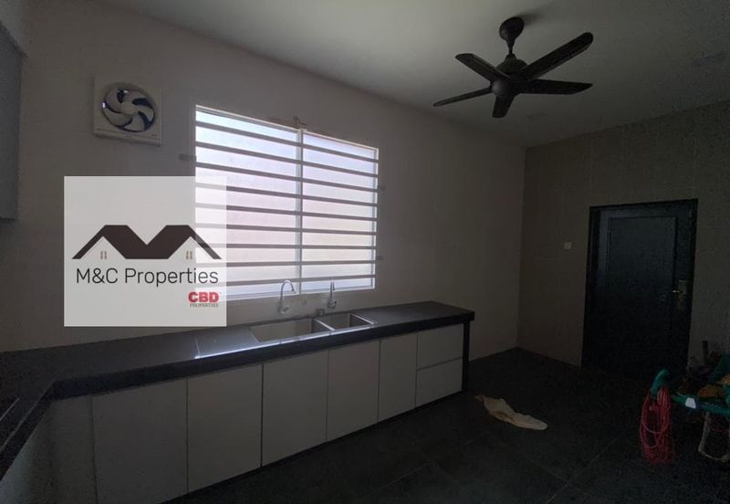 Sri Penaga Corner Fully Renovation & Kitchen Extended 2 Storey Semi-D!