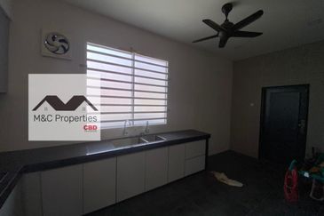 Sri Penaga Corner Fully Renovation & Kitchen Extended 2 Storey Semi-D!