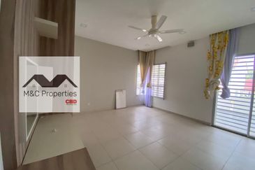 Sri Penaga Corner Fully Renovation & Kitchen Extended 2 Storey Semi-D!