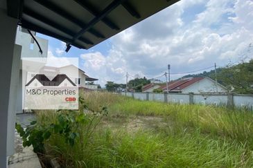 Sri Penaga Corner Fully Renovation & Kitchen Extended 2 Storey Semi-D!