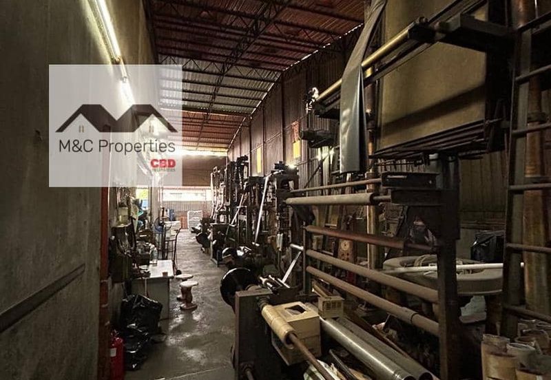 Andalas Side Extended 1.5 Storey Semi D Factory Senawang For Sale!!