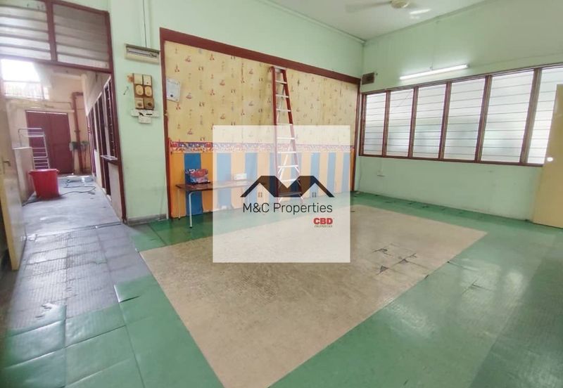 Jalan Tan Sri Manickavasagam Corner Facing Main Road 2 Storey House