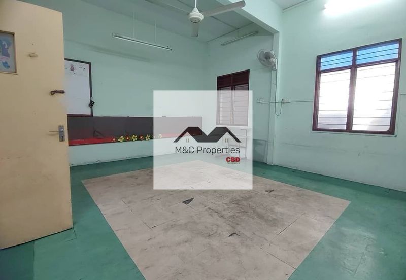 Jalan Tan Sri Manickavasagam Corner Facing Main Road 2 Storey House