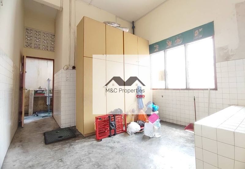 Jalan Tan Sri Manickavasagam Corner Facing Main Road 2 Storey House