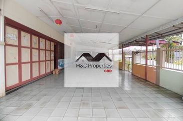 Jalan Tan Sri Manickavasagam Corner Facing Main Road 2 Storey House