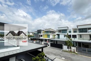 SAUJANA DUTA @ S2 HEIGHT