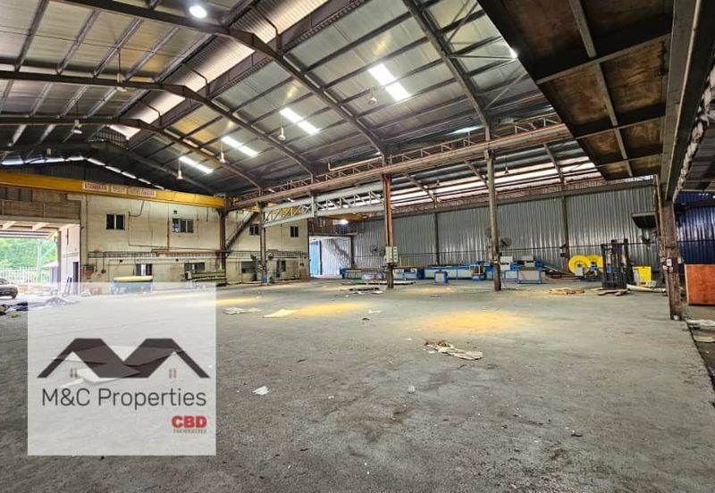 Bungalow 200 x 160 Sf Factory With Cf & 250 Amp Senawang For Rent!!