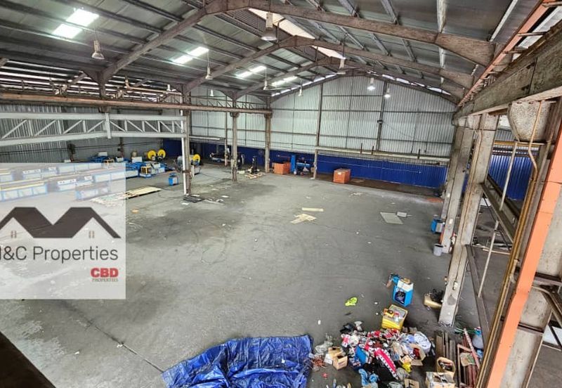 Bungalow 200 x 160 Sf Factory With Cf & 250 Amp Senawang For Rent!!