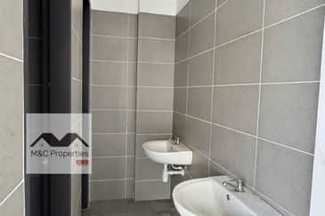 Pusat Komersial Lobak