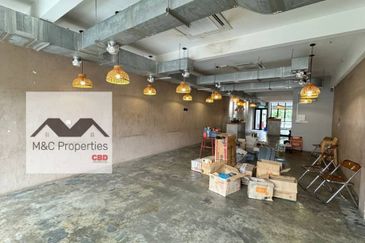 Pusat Komersial Lobak