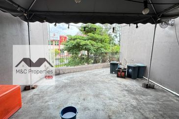 Pusat Komersial Lobak