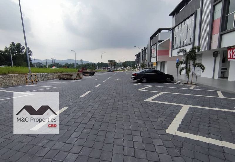 Irama Biz Brand New 2 Storey Shop Lot Sendayan Seremban For Rent!!