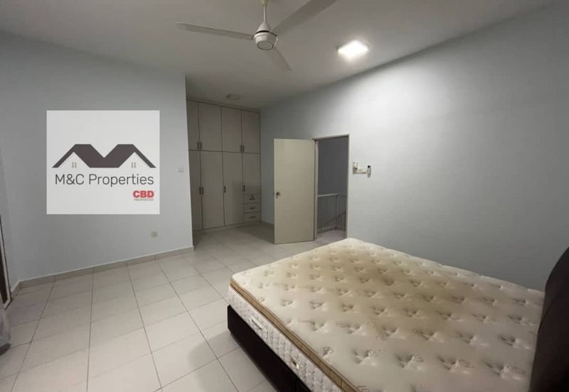 Sakura Renovated & Fully Furnished 2 Storey Terrace S2 Heights Fr Sale