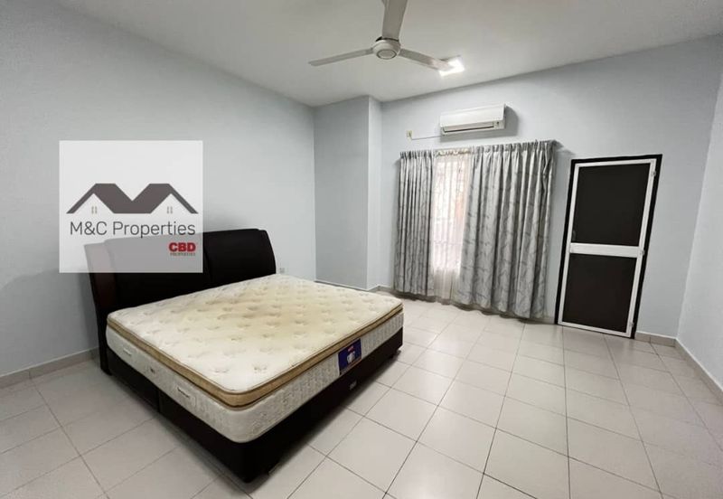 Sakura Renovated & Fully Furnished 2 Storey Terrace S2 Heights Fr Sale