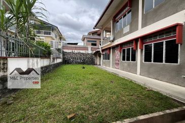 Taman Blossom Heights 2 Storey Bungalow Seremban For Sale!!