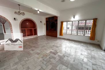 Taman Blossom Heights 2 Storey Bungalow Seremban For Sale!!