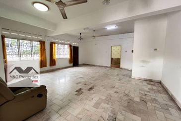 Taman Blossom Heights 2 Storey Bungalow Seremban For Sale!!