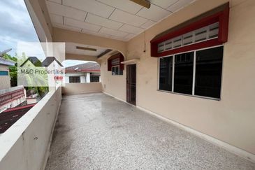 Taman Blossom Heights 2 Storey Bungalow Seremban For Sale!!