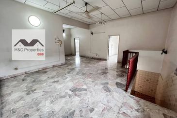 Taman Blossom Heights 2 Storey Bungalow Seremban For Sale!!