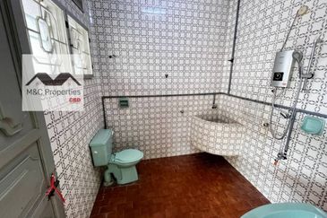 Taman Blossom Heights 2 Storey Bungalow Seremban For Sale!!