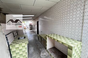 Taman Blossom Heights 2 Storey Bungalow Seremban For Sale!!