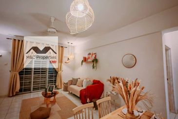 LE RENAISSANCE @ TAMAN BUKIT KAYA