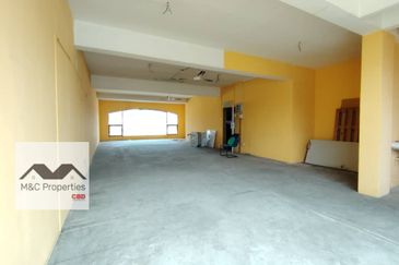 Jalan Dato Bandar Tunggal