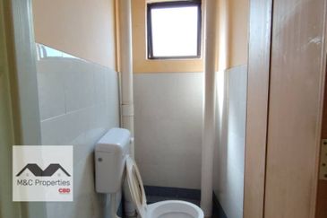 Jalan Dato Bandar Tunggal