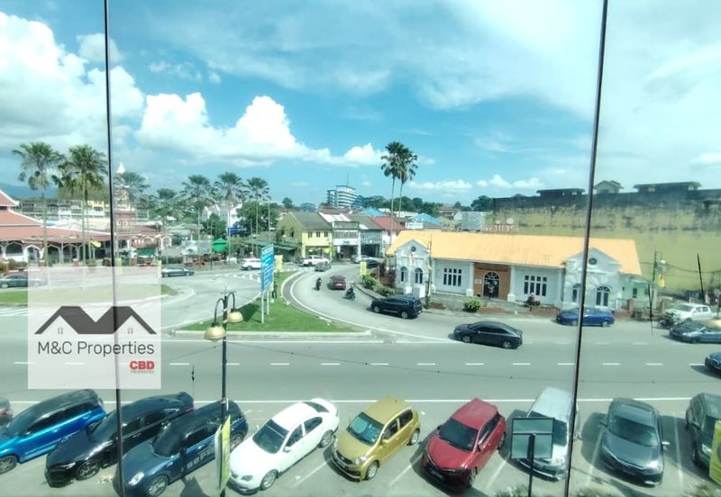 Jalan Dato Bandar Tunggal