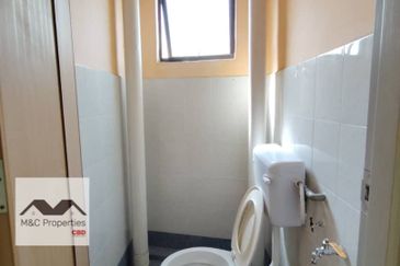 Jalan Dato Bandar Tunggal