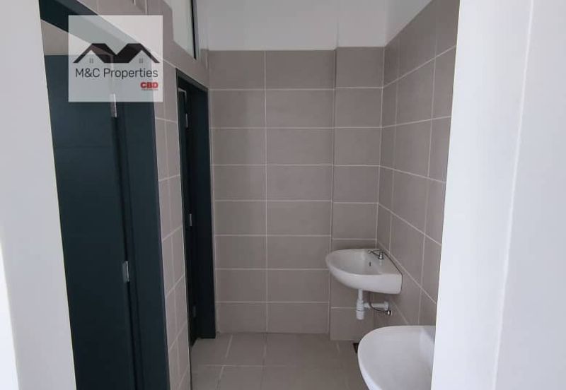 Irama Biz Brand New 2 Storey Shop Lot Sendayan Seremban For Rent!!