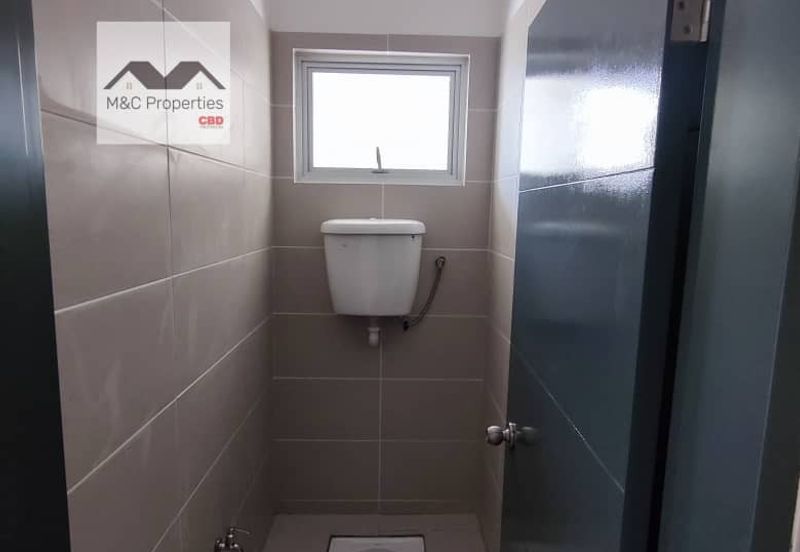 Irama Biz Brand New 2 Storey Shop Lot Sendayan Seremban For Rent!!