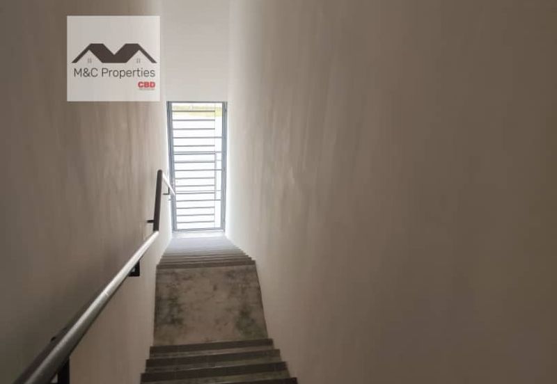 Irama Biz Brand New 2 Storey Shop Lot Sendayan Seremban For Rent!!