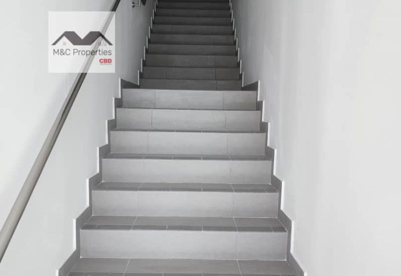 Irama Biz Brand New 2 Storey Shop Lot Sendayan Seremban For Rent!!