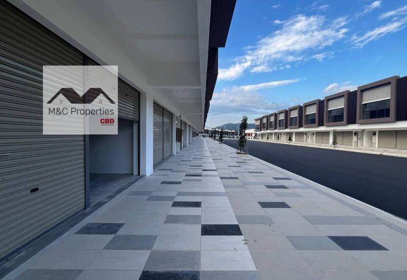 Ikon 2 Storey Brand New Shop 24 x 75 Office Seremban 2 For Rent!!