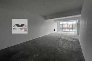 Warisan Mewah Brand New Basic 2 Storey Shop Office Sikamat For Rent!!