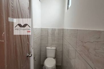 Warisan Mewah Brand New Basic 2 Storey Shop Office Sikamat For Rent!!