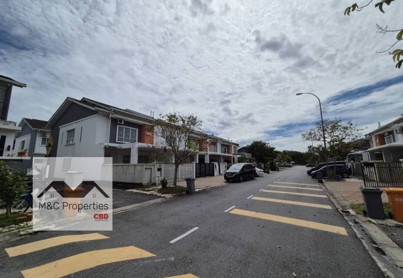 Sakura Extended 2 Storey Terrace Semi Furnished House S2 Heights Sale!
