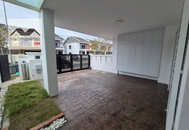 Sakura Extended 2 Storey Terrace Semi Furnished House S2 Heights Sale!