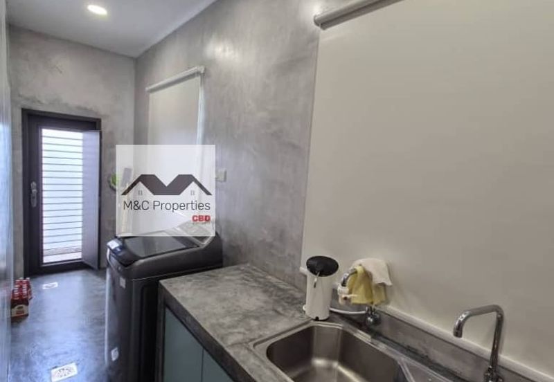 Sakura Extended 2 Storey Terrace Semi Furnished House S2 Heights Sale!