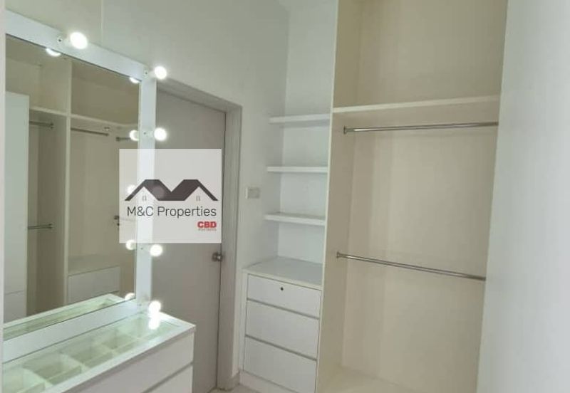 Sakura Extended 2 Storey Terrace Semi Furnished House S2 Heights Sale!