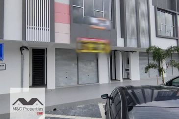 Irama Biz Sendayan Brand New Facing Main Road Ground Floor Shop - Rent