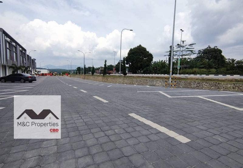 Irama Biz Sendayan Brand New Facing Main Road Ground Floor Shop - Rent