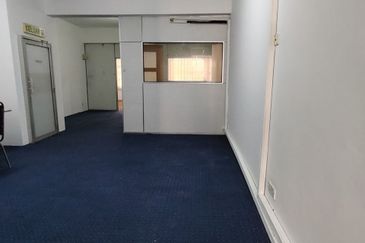 Oakland Commercial Centre