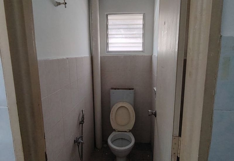 Oakland Commercial Centre