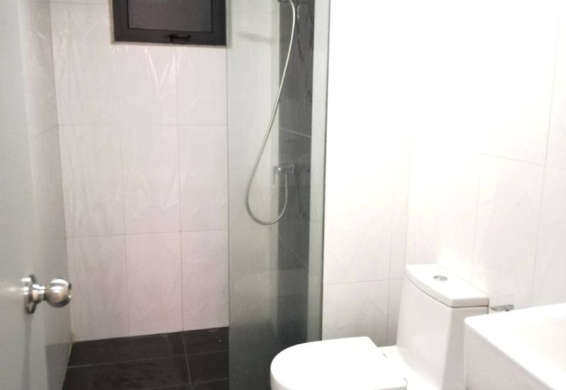 V12 Sovo (Menara Suria)