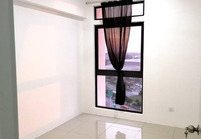 V12 Sovo (Menara Suria)