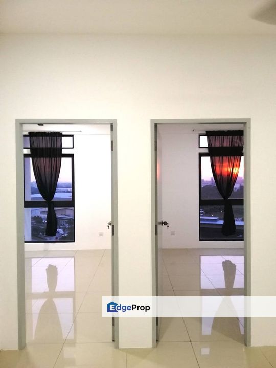 Service Residence Menara Suria (V12) FOR SALE @ Subang Jaya, Selangor, Selangor, USJ