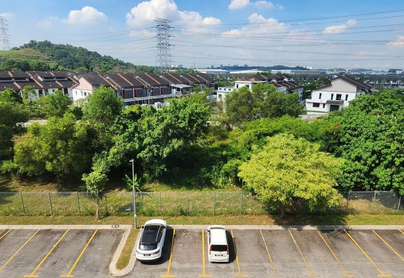 Akasia Apartment ( Setia Alam )